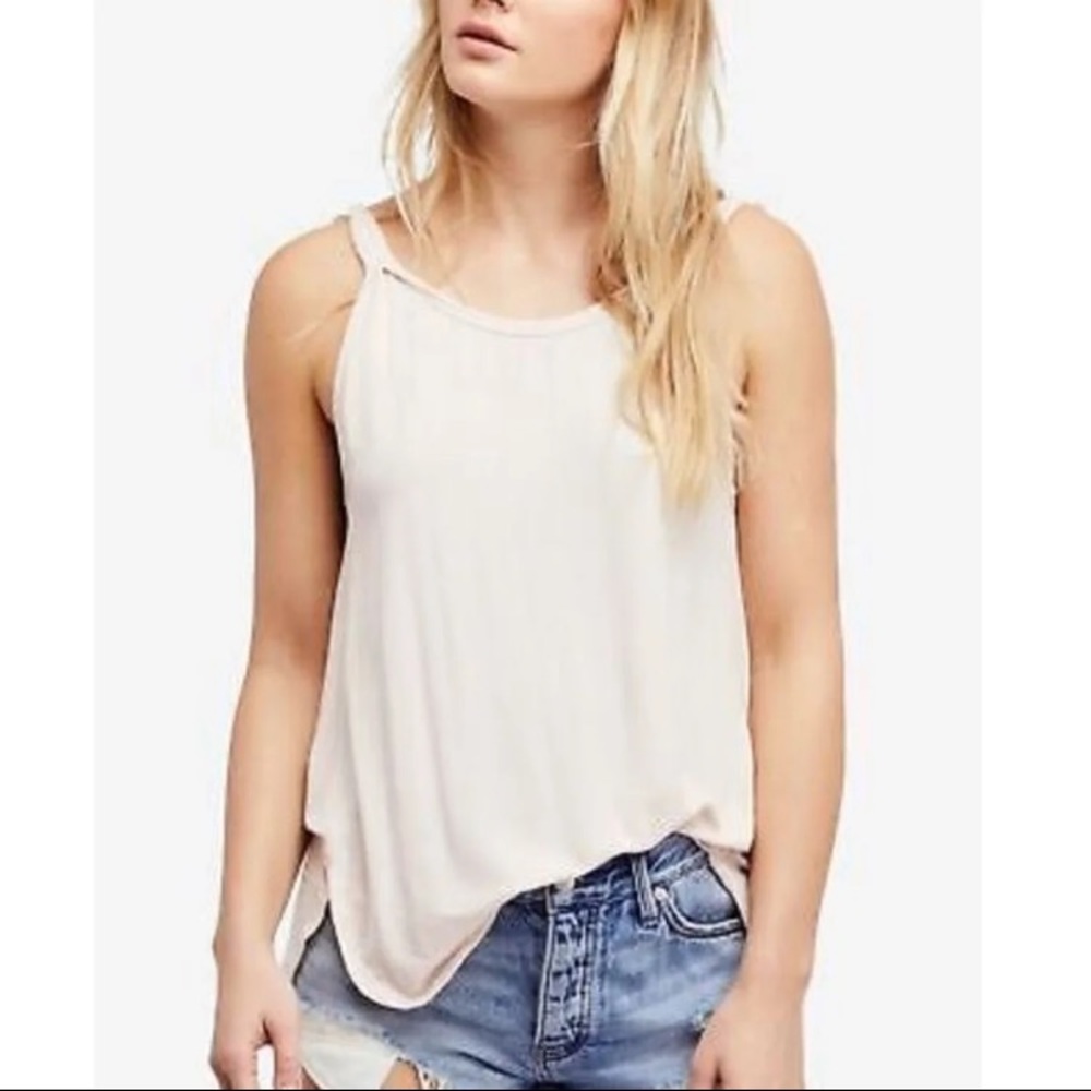 Free People “We The Free” White Low Back Tank!